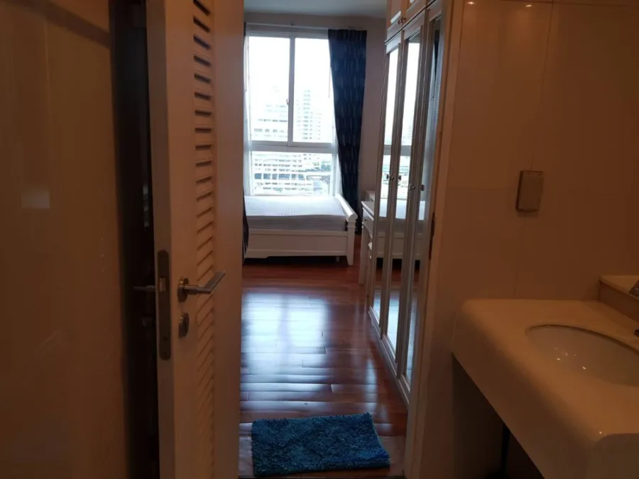 Sell Ivy Sathorn 10, 19th floor, Mahanakhon building view, fully furnished Electrical appliances are ready. Hurry up to reserve it quickly.