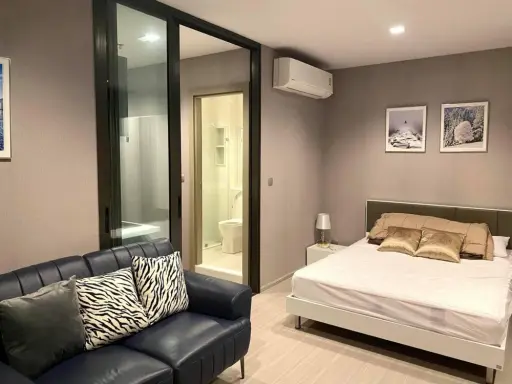 For rent Life Asoke - Rama9, the most beautiful room. new interior Premium grade furniture This room is absolutely not to be missed.