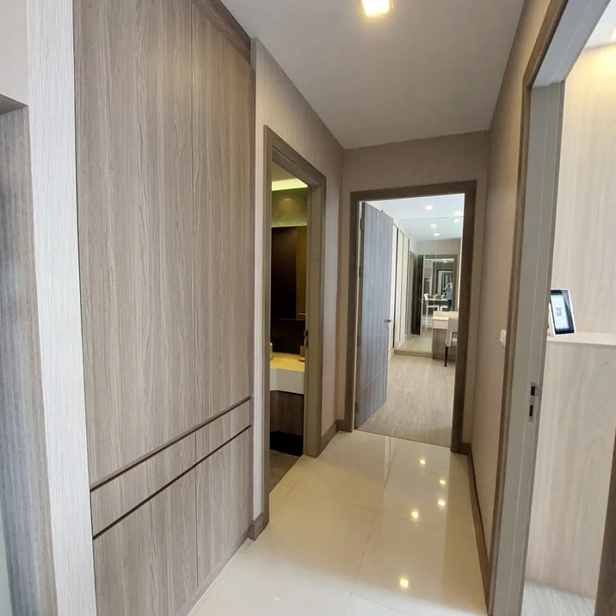 Condo for rent, Trapezo Sukhumvit 16, fully furnished, ready to move in, well built-in, hurry and reserve before you miss the opportunity.