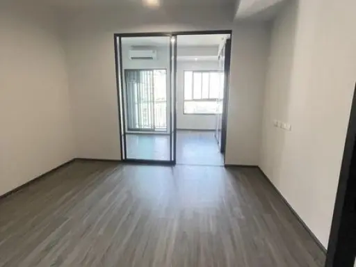 Sale down payment, Ideo Chula Samyan, 17th floor, clear view The room's feng shui is very good. Sai Mu should not miss.