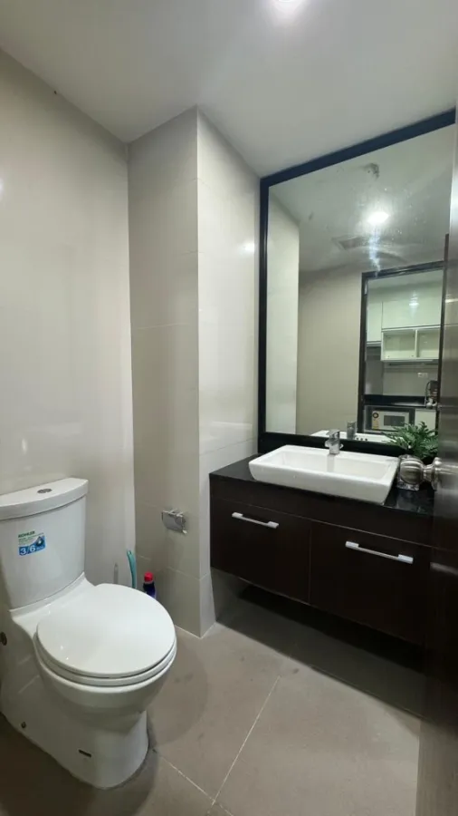 Condo for sale or rent, The Line Phahonyothin Park, south side, decorated in tone-controlled tones, very livable. Don't wait.