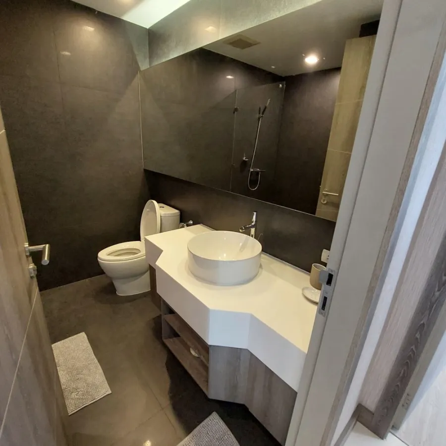 Condo for rent, Trapezo Sukhumvit 16, fully furnished, ready to move in, well built-in, hurry and reserve before you miss the opportunity.