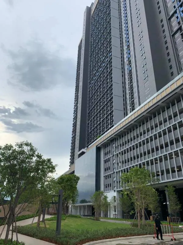 ด่วนน ขายดาวน์คอนโด โพลิแทน อควา 1ห้องนอน ชั้น17 ขนาด30ตรม.วิวแม่น้ำสุดเริ่ด อย่าปล่อยให้หลุดมือ