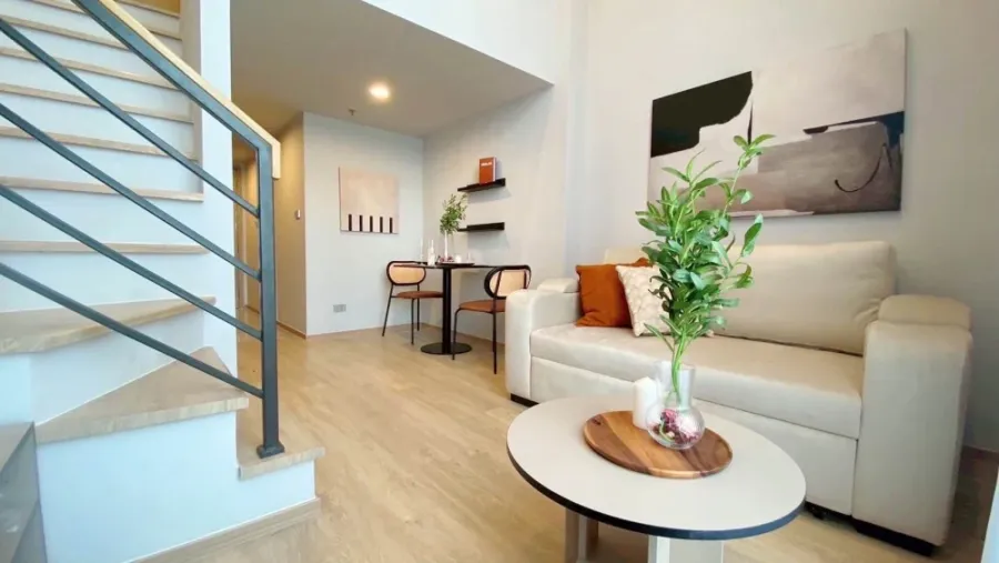 For rent: Culture Chula, 12th floor, fully furnished unit. Very comfortable and ready to move in. Book now! Don't miss out!