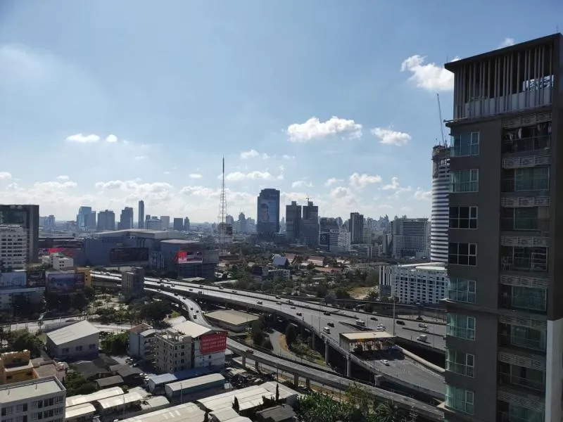 For Rent Aspire Rama 9 ชั้นสูง วิวสวย เสียงไม่ดัง ราคาไม่แรง คุ้มมาก พลาดแล้วจะเสียใจ