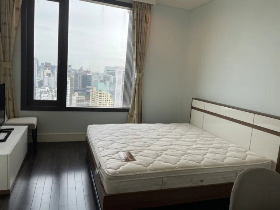 For sale / rent, Aguston Condo, Sukhumvit 22, 31st floor, good location, near BTS, 3 bedrooms, comfortable, don't miss !!