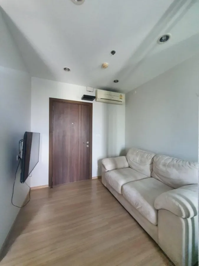 For rent, The Base Chaengwattana, Building B, 11th floor, Klang-dee height, fully furnished, ready to move in. Interested, hurry to reserve now.