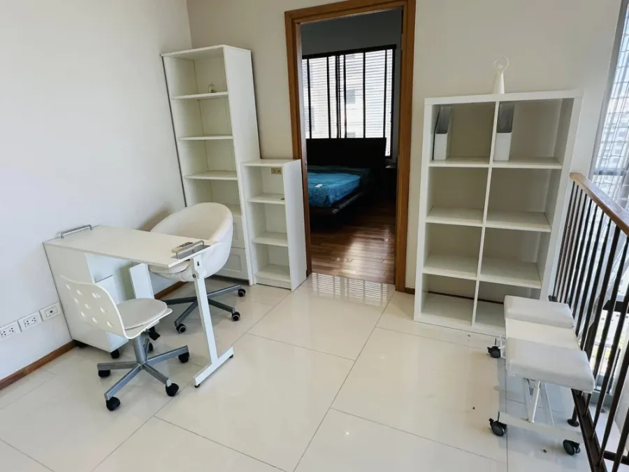 ให้เช่าคอนโด The Emporio Place Duplex 2 ห้องนอน ชั้นสูง วิวสวย มาจองได้แล้ววันี้ อย่าพลาด