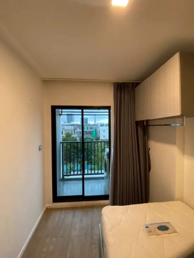 For rent: Atmoz Ladprao 15, 1 bedroom plus 1 bathroom unit with spacious living area and fully furnished. Book now before it's too late!