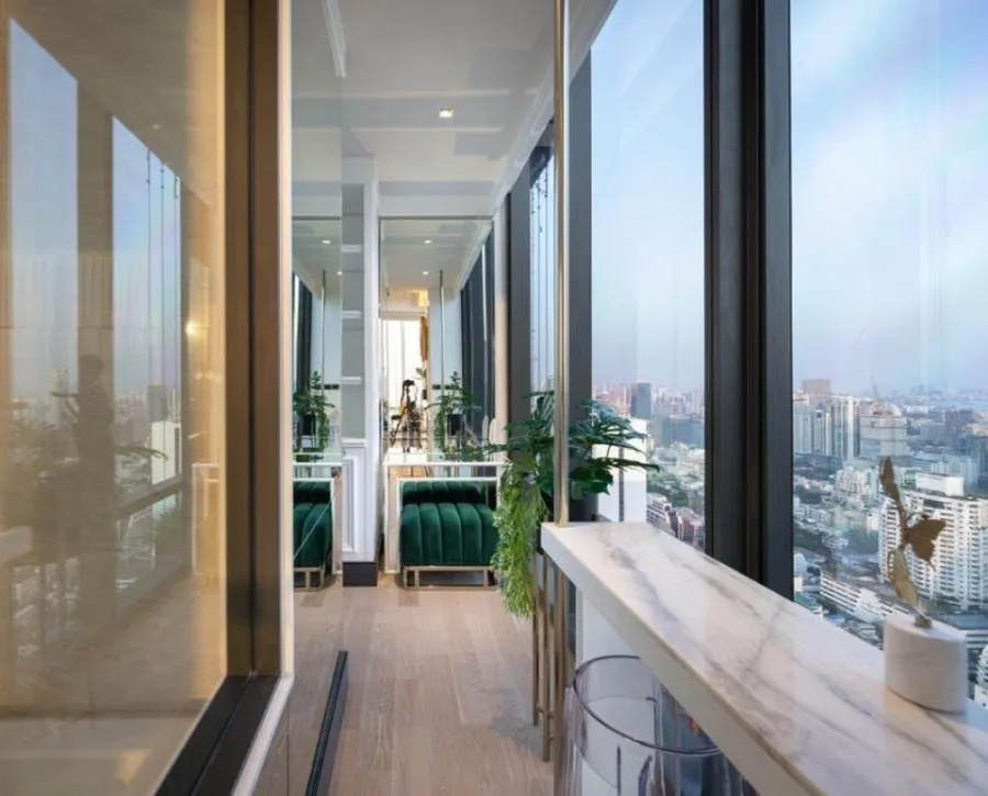 Condo for rent, Ashton Silom, decorated in Art Deco style, fully furnished, high floor, south and west views.