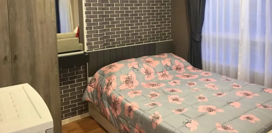 For rent: Lumpini Ville Pranangklao-Riverview, studio room, fully furnished with all amenities. Don't miss out!