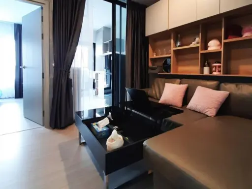 For sale: Aspire Sukhumvit-On Nut, 7th floor, corner room, swimming pool view, fully furnished room, nice to live in. Book now, don't miss it. images
