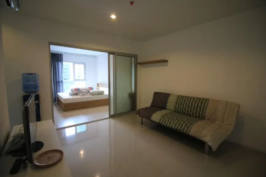 For rent, Aspire Rama 9, 1 bedroom, 1 bathroom, balcony view north. with built-in washing machine, don't miss it