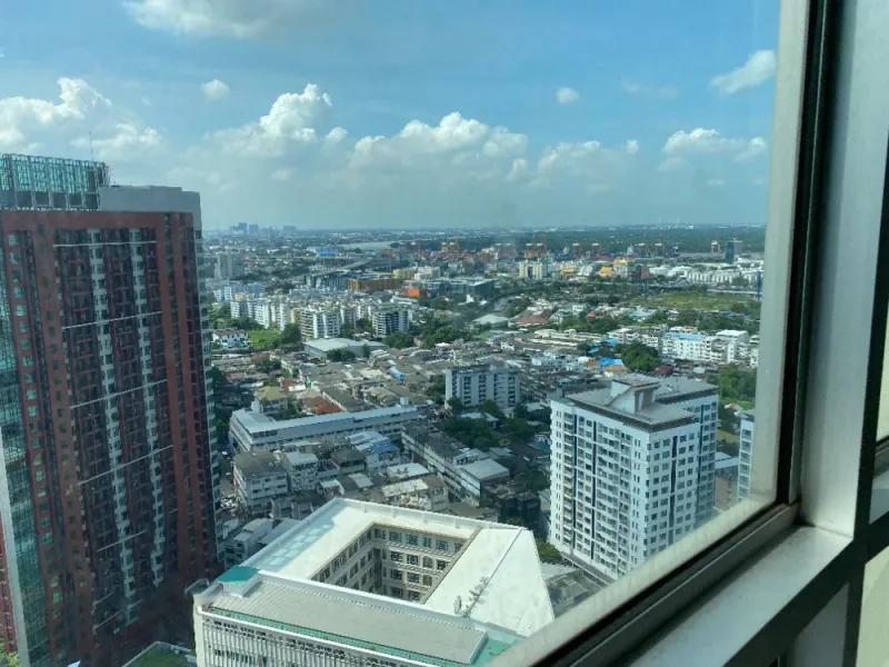 ให้เช่า คอนโด สกายวอล์ค และ เวลซ์ เรสซิเดนซ์ ชั้นสูง พร้อมเฟอร์นิเจอร์ อย่ารอช้า