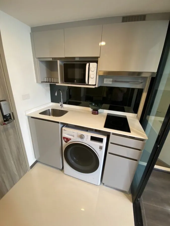 ให้เช่า KNIGHTSBRIDGE SPACE RATCHAYOTHIN ชั้น 14 ห้องมุม DUPLEX เป็นส่วนตัว ตกแต่งน่าอยู่ ห้ามพลาด