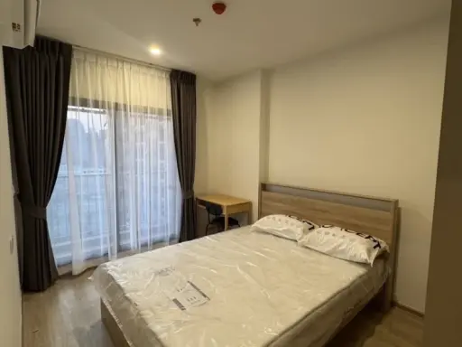 For rent: Life Rama 4 - Asoke, open view, 20th floor, very high, great breeze. Book now!