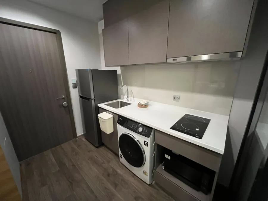 For rent: Life Ladprao Valley, beautiful room, built-in marble bedroom wall, very cool, fully furnished. Can you not reserve it?