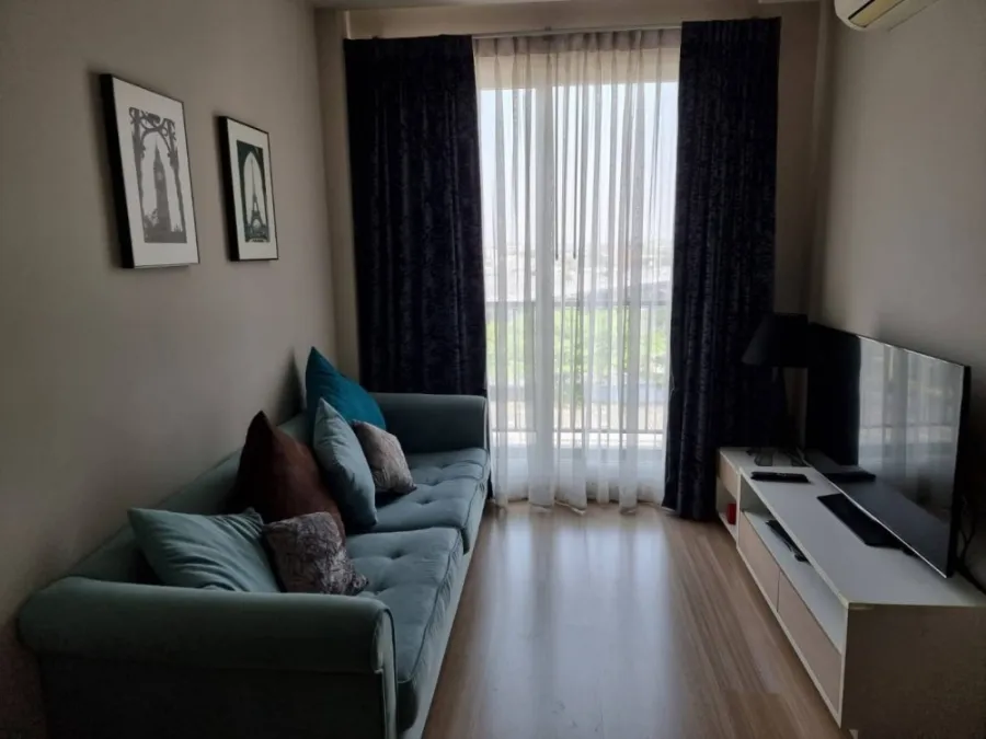 For rent, Chrisma Condo, 7th floor, separated rooms, beautifully decorated, very livable, move now, very worthwhile.