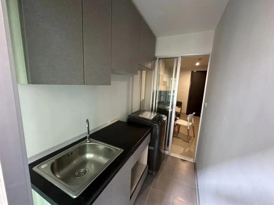 For rent: The Niche ID Sukhumvit 113, fully furnished room. Ready to move in, low price, can't reserve now.