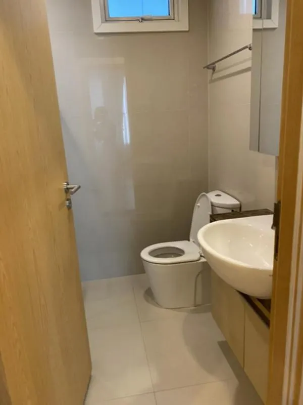 Condo for rent 39 by Sansiri, very big room, fully furnished, bathtub, washing machine The location is very easy to travel, don't miss it.