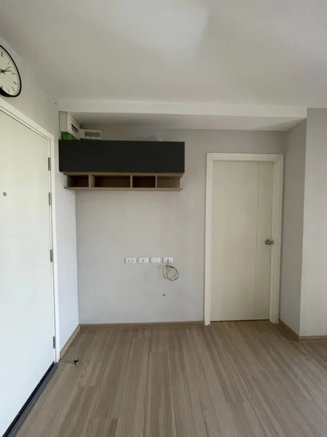 For sale: Plum Condo Mix Chaengwattana, empty room, ventilated, swimming pool view, this good, if you miss it you will regret it.