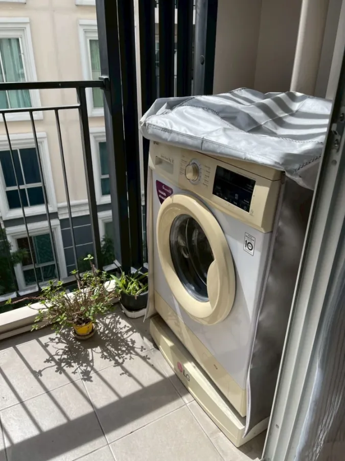 For sale or rent: Plum Condo Mix Chaengwattana. Fully furnished unit, comfortable living, complete amenities. Book now!