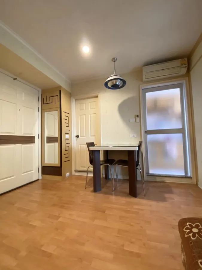 Condo for sale, Lumpini Ville Ramkhamhaeng 44, 1 bedroom, 1 bathroom, furniture + appliances, complete with built-ins. Reserve now.