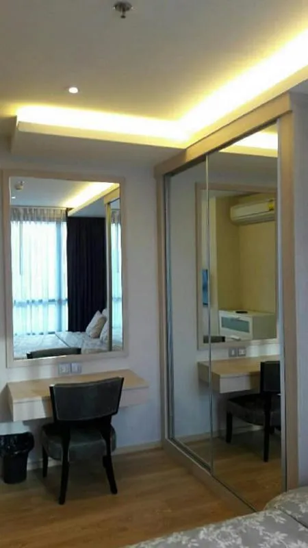 Rent H Condo Sukhumvit 43, fully furnished, good view, ready to move in.