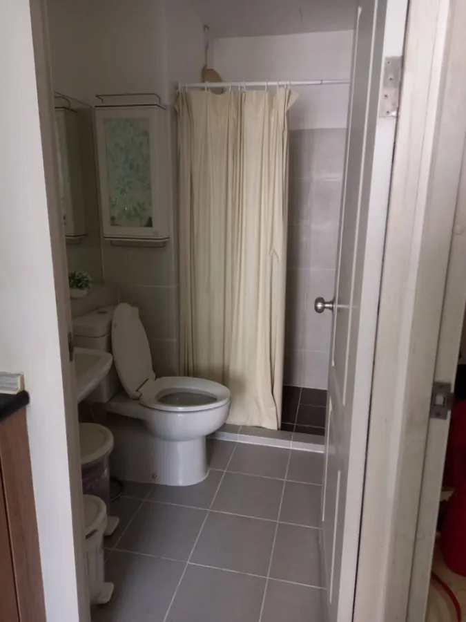 Sell/rent, Lat Phrao 624, fully furnished, good location, don't wait.
