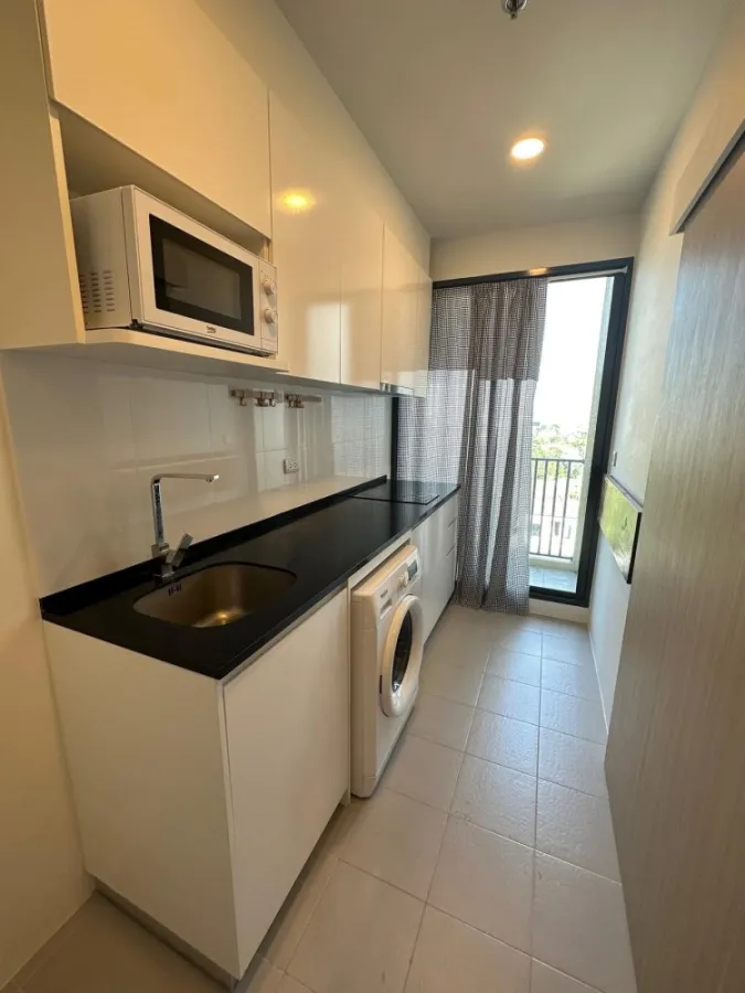 For rent Chewathai Kaset Nawamin, lots of usable space. Decorated in white tones Complete electrical appliances. Hurry. ​