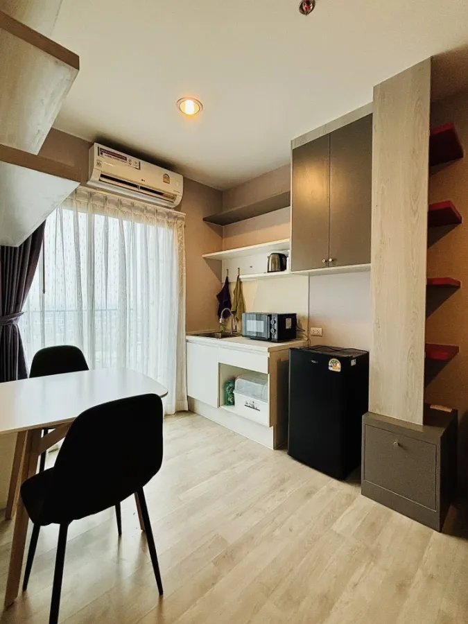 Plum Condo Central Station for rent. Ready to move in, fully furnished, and affordably priced. Book now, don't miss out!