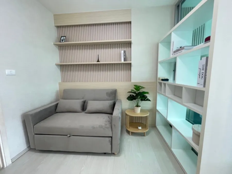 For sale: Aspire Ladprao 113, 5th floor, fully furnished and equipped with electrical appliances. Reserve now, don't wait.