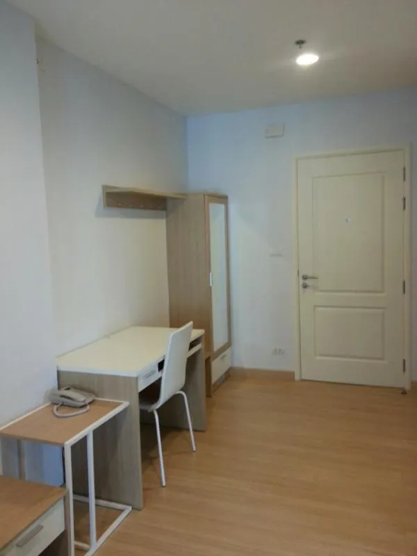 For rent, Centric Scene Ratchavipha, beautiful room, ready to move in, complete facilities, don't wait, book now.