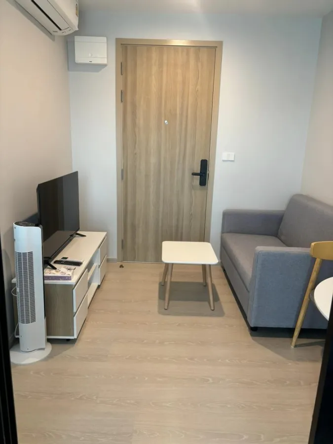 For rent: New Connext Condo, Don Mueang, separate room, not hot, complete with electrical appliances. Reserve now!