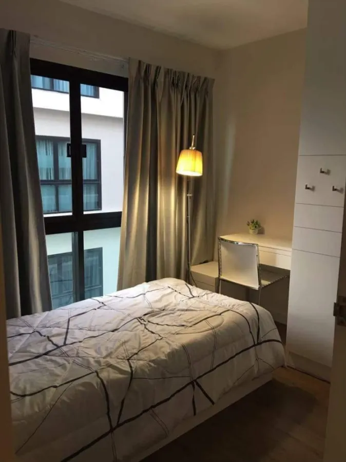 Hallmark Ngamwongwan for sale, 6th floor, corner room, very private, fully decorated, very comfortable sofa, don't miss it.