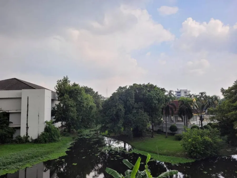 For rent, Regent Home 25 Tiwanon, large room, has a useful space. Plus a lot of electrical appliances. Book now.