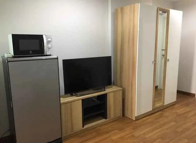 For rent: Regent Home Sukhumvit 81, fully furnished room. With the most amazing price. Just carry one bag and move in.