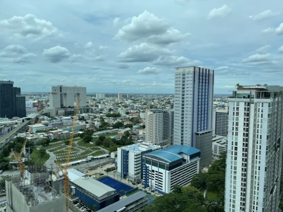 ขาย คอนโด ไลฟ์ ลาดพร้าว คอนโดพร้อมอยู่ บนทำเลทอง ย่านธุรกิจ เดินทางสะดวกสุดๆ ย้ายเลย