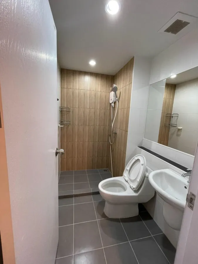 ขาย Hi Sutthisan คอนโดสุดคุ้ม ห้องมุมส่วนตัว บรรยากาศเงียบสงบ ห้องดีไซน์ Muji แบ่งห้องเป็นสัดส่วน ซื้อเลย