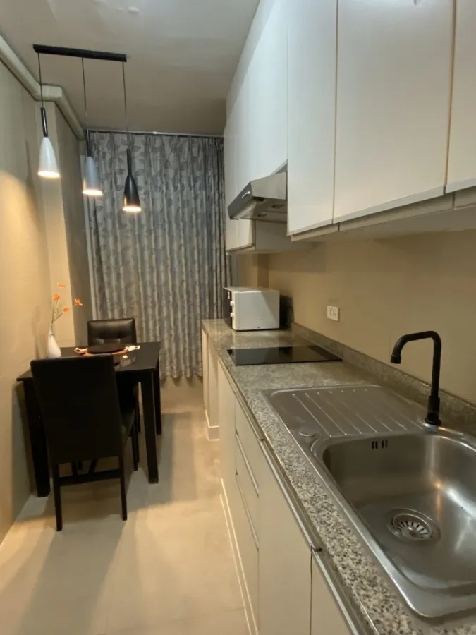 ขาย เช่า HAPPY CONDO ลาดพร้าว 101 ติดวอลเปเปอร์แจ่มๆ ชุดครัว BUILT-IN อย่างดี ไม่จองแล้วจะเสียใจ
