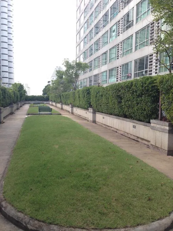 For rent, The Trendy Condominium, 10th floor, fully furnished, near BTS Nana, convenient transportation, hurry !!