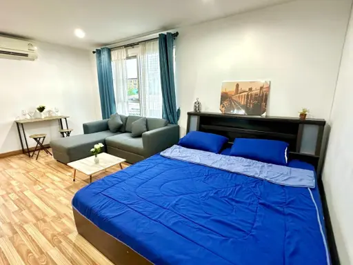 For rent: Regent home 19 Sukhumvit 93, corner room, very private. Ready to decorate, simple, livable, move in now.