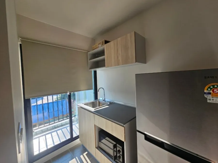 For rent: Me Onnut-Rama 9, low-floor unit, comfortable and affordable. Book now!