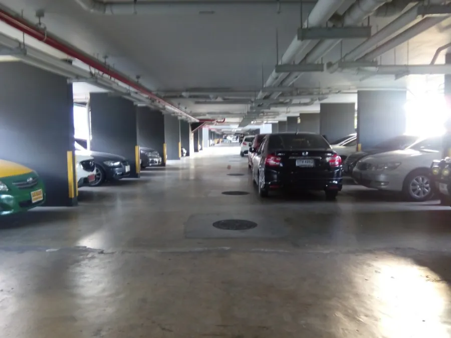 ขาย พลัมคอนโด นวมินทร์ ห้องเปล่า ไม่เคยเข้าอยู่ อย่ารอช้า รีบจอง!!