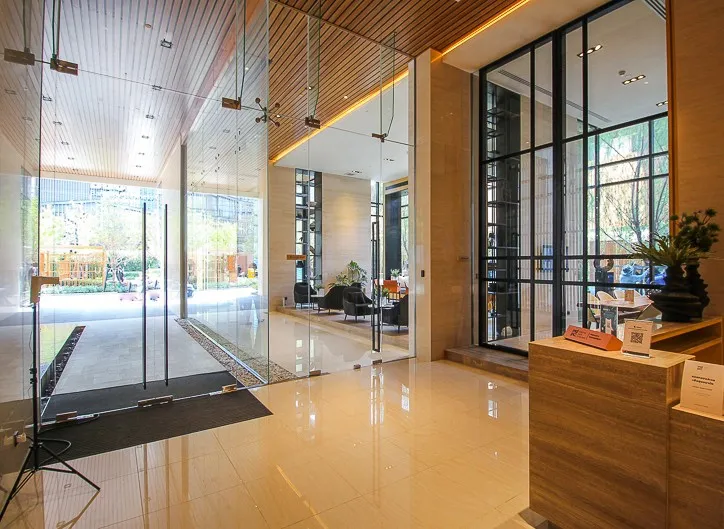 ให้เช่า มารุ เอกมัย 2 ชั้น 15 Fully built-in Modern Luxury style สวย น่าอยู่ จองเลย ห้ามพลาด