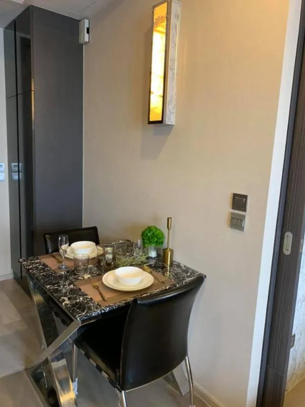 express!! Condo for rent, Ashton Asoke, project near the train, convenient transportation, fully furnished, ready to move in, don't miss !!