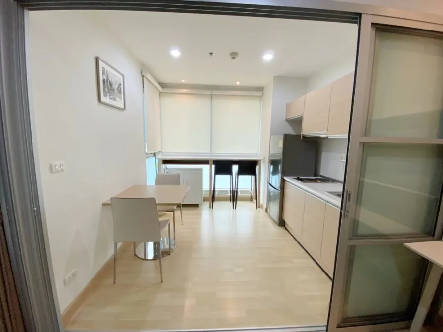 Condo for rent, Rhythm Ratchada, corner room, ready to move in, convenient travel, near MRT Ratchadaphisek.
