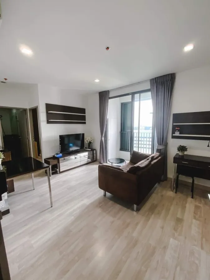 ให้เช่า คอนโด IDEO MOBI Sukhumvit ห้องสะอาด สบายตา ตกแต่งเรียบง่าย น่าอยู่ รีบย้ายเข้าอยู่เลย