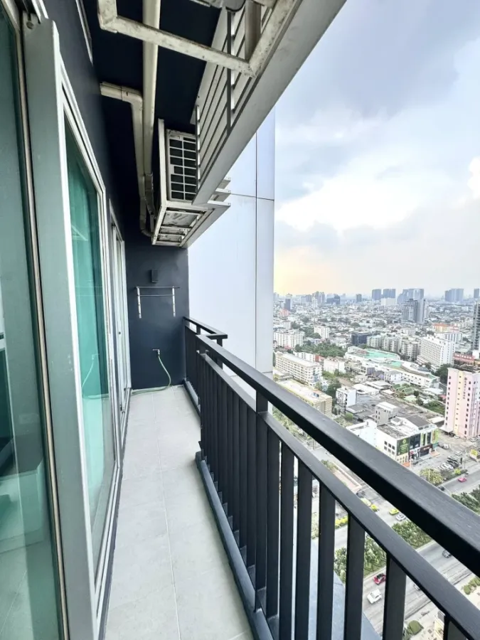 ขาย ให้เช่า Life ratchadapisek ห้องกว้างอยู่สบาย ชั้นสูง เฟอร์พร้อม จองเลย