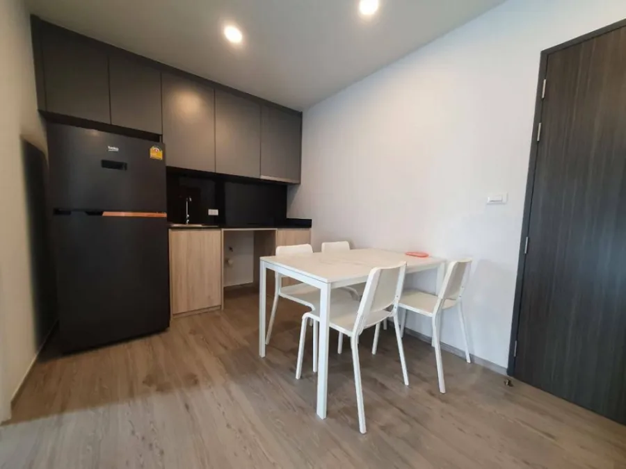 Sell Douche Lasalle, new room Premium furnishings, corner rooms offer ultimate privacy. Hurry up and become the owner.
